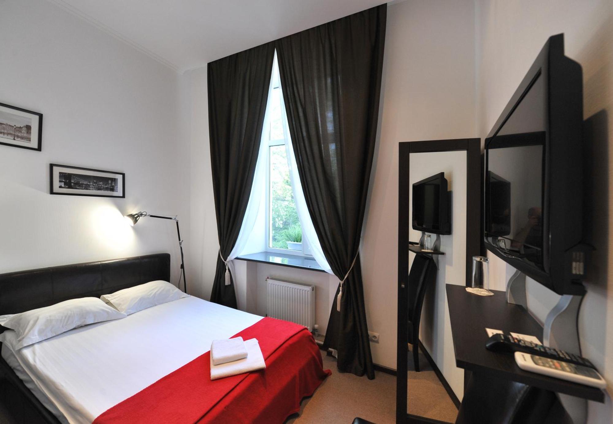 Hotel Reno On Deribasovskaya Одеса Екстер'єр фото
