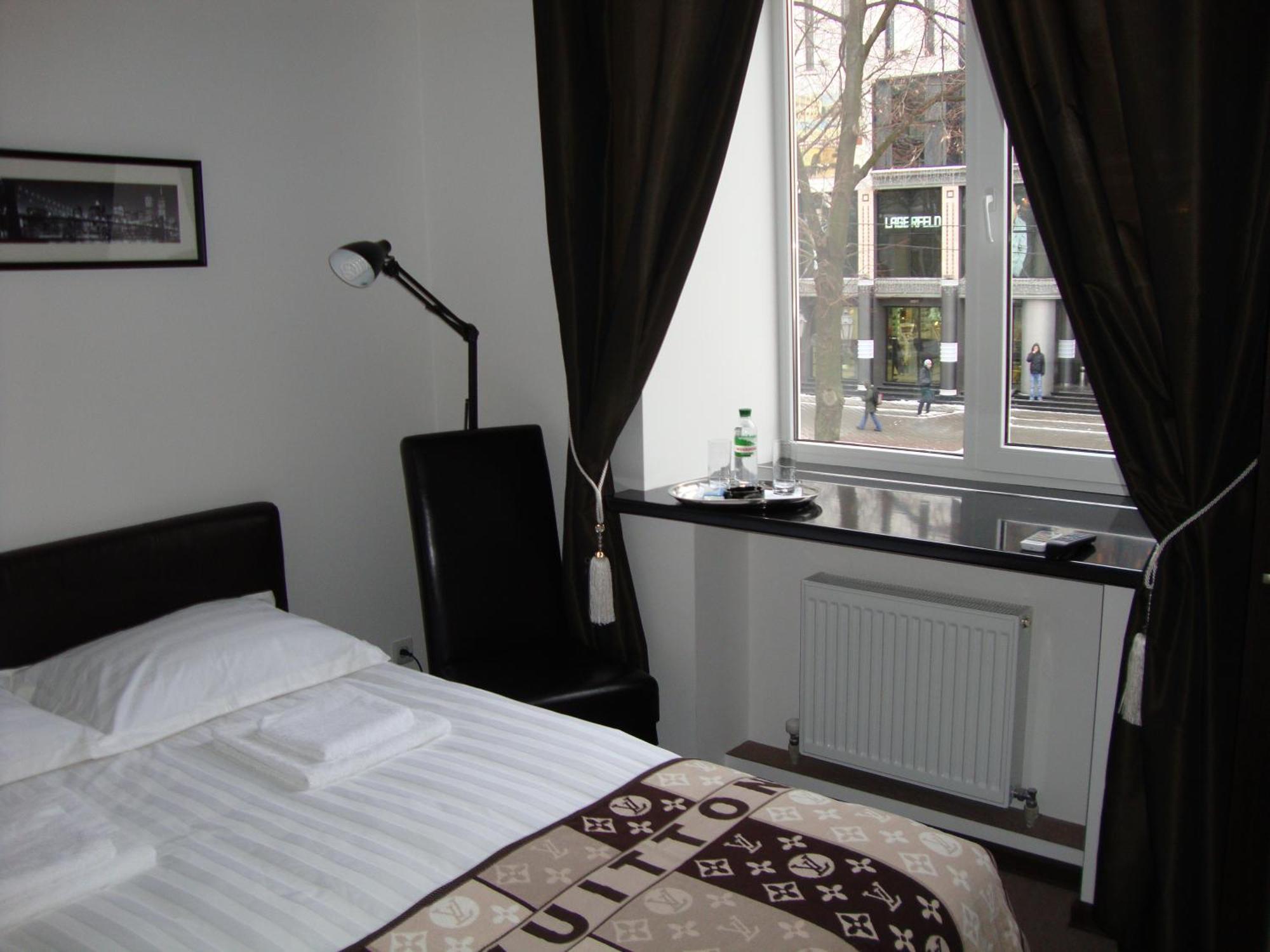 Hotel Reno On Deribasovskaya Одеса Екстер'єр фото